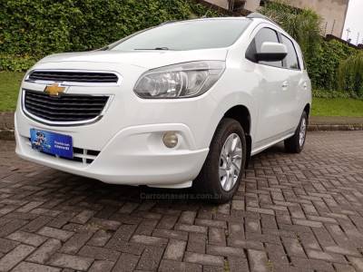 CHEVROLET - SPIN - 2014/2015 - Branca - R$ 61.900,00