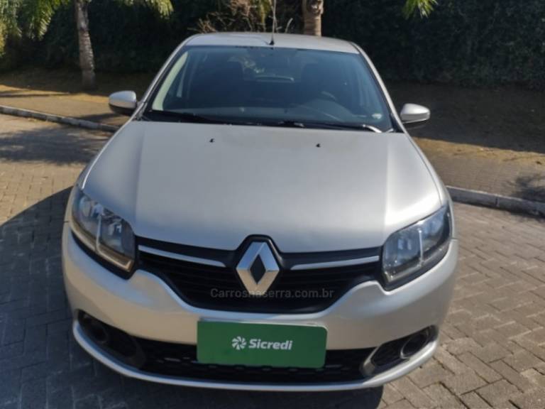 RENAULT - SANDERO - 2019/2020 - Prata - R$ 53.900,00