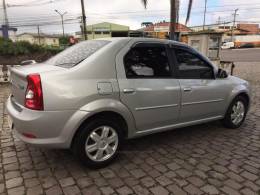 RENAULT - LOGAN - 2010/2011 - Prata - R$ 26.900,00